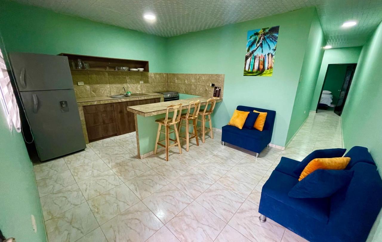 Hostal Tropicoco Hotel Playas Buitenkant foto
