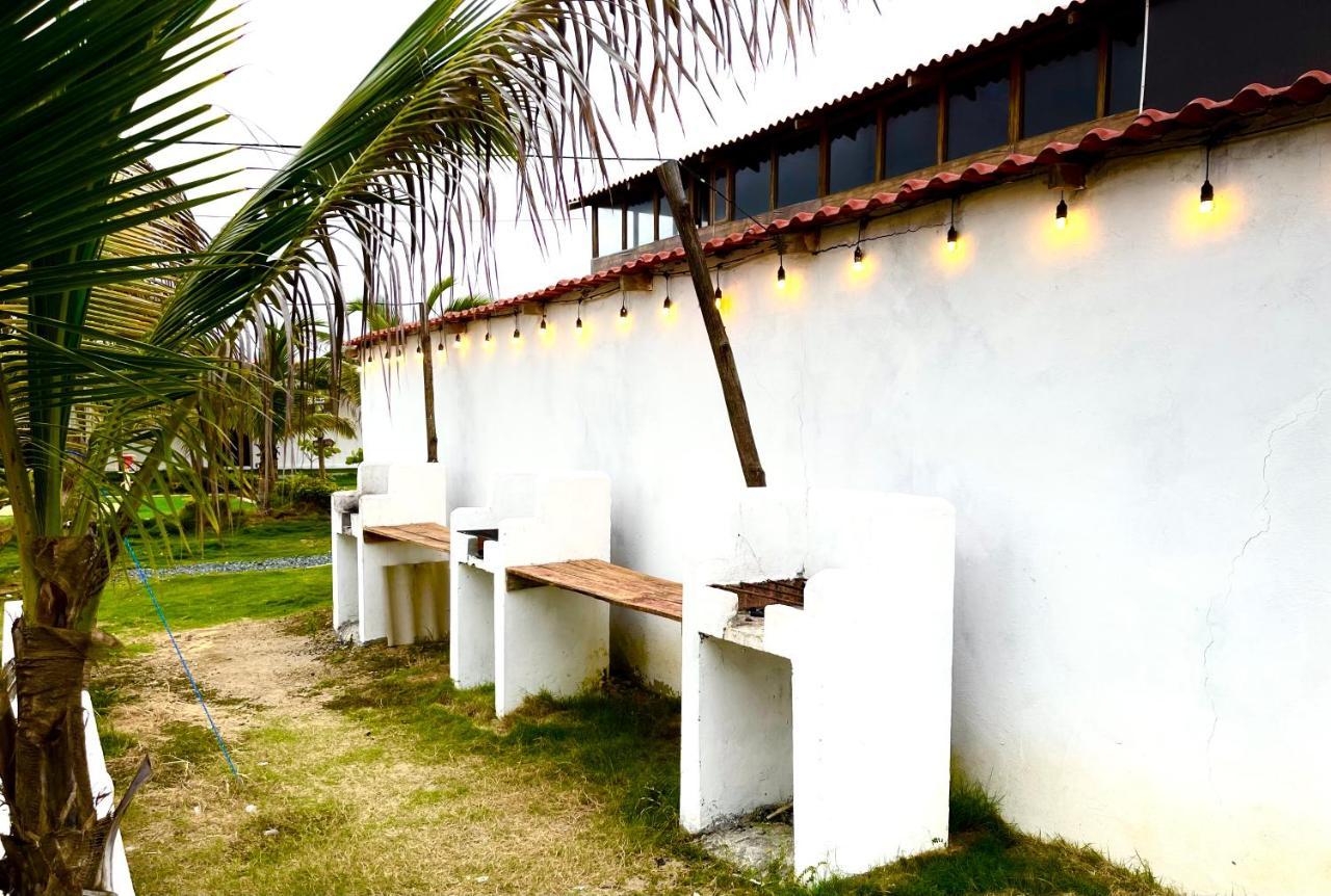 Hostal Tropicoco Hotel Playas Buitenkant foto